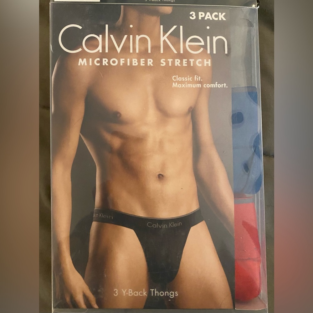 (2) Men’s red and Blue Calvin Klein Thongs